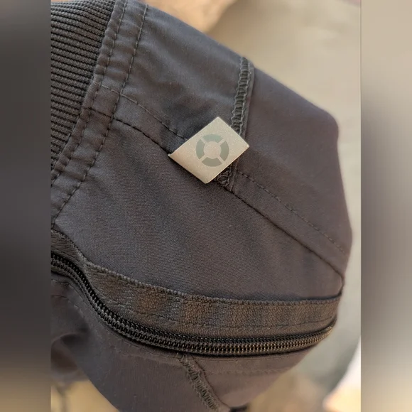 Cherokee Infinity Scrub Set - TALL - Picture 11 of 13